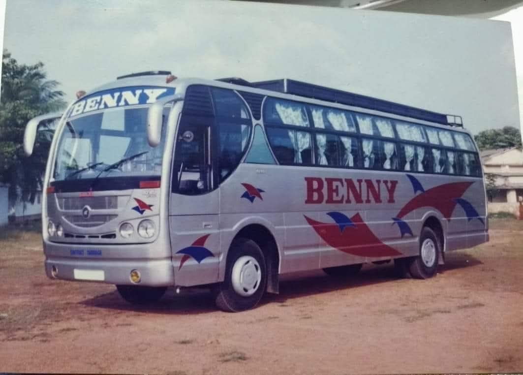 A Benny Travels coach